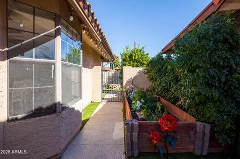 5210 E Coronado Cir, Phoenix, AZ 85044 photo 22