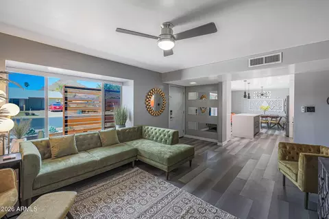 Living - 2201 E Marilyn Rd, Phoenix, AZ 85022 photo 2 of 5