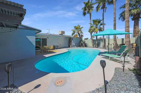 Exterior - 2201 E Marilyn Rd, Phoenix, AZ 85022 photo 6 of 11