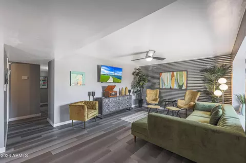 Living - 2201 E Marilyn Rd, Phoenix, AZ 85022 photo 4 of 5