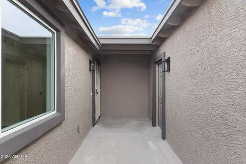 Entry Way - 4331 N 70th Ave, Phoenix, AZ 85033 photo 1 of 7