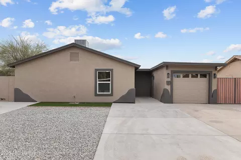 Exterior - 4331 N 70th Ave, Phoenix, AZ 85033 photo 1 of 6