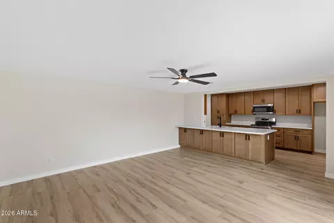 Living - 4331 N 70th Ave, Phoenix, AZ 85033 photo 8 of 9