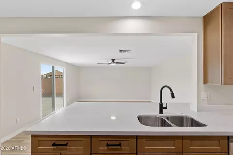 Kitchen - 4331 N 70th Ave, Phoenix, AZ 85033 photo 5 of 8