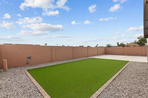 Exterior - 4331 N 70th Ave, Phoenix, AZ 85033 photo 5 of 6