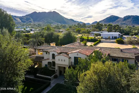 8920 N Martingale Rd, Paradise Valley, AZ 85253