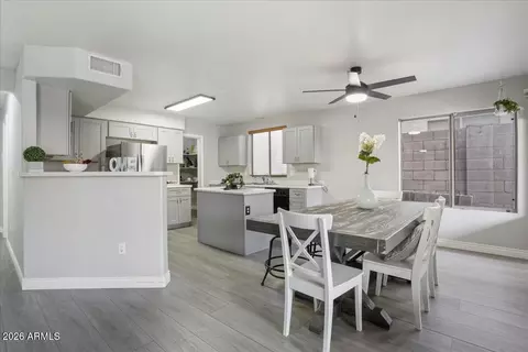 2018 E Wahalla Ln, Phoenix, AZ 85024 photo 6