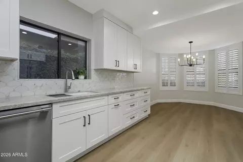 Kitchen - 4109 E Altadena Ave, Phoenix, AZ 85028 photo 2 of 3