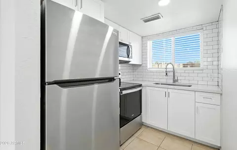 Kitchen - 750 E 1st Ave, Mesa, AZ 85204 photo 1 of 2