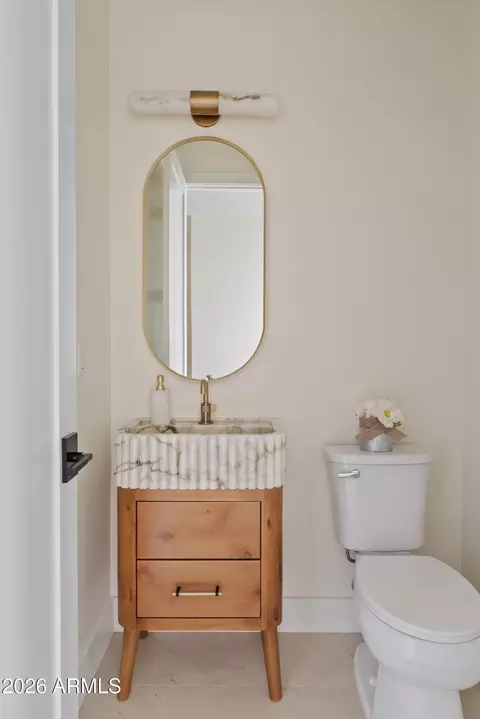 Bath - 4348 E Mitchell Dr, Phoenix, AZ 85018 photo 3 of 4