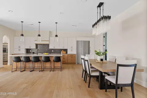 Dining - 4348 E Mitchell Dr, Phoenix, AZ 85018 photo 1 of 1