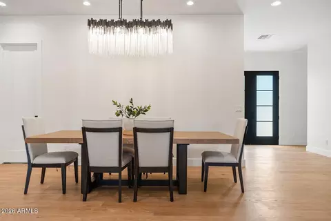Dining - 4348 E Mitchell Dr, Phoenix, AZ 85018 photo 1 of 1