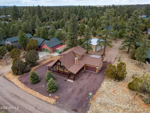 2010 Christmas Pine Rd, Overgaard, AZ 85933