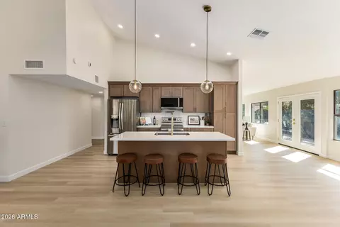 Kitchen - 12617 S 39th Pl, Phoenix, AZ 85044 photo 1 of 4