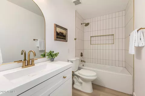 Bath - 12617 S 39th Pl, Phoenix, AZ 85044 photo 3 of 3