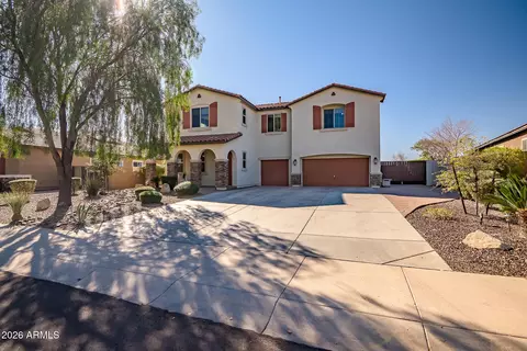 3719 W Lanham Dr, New River, AZ 85087