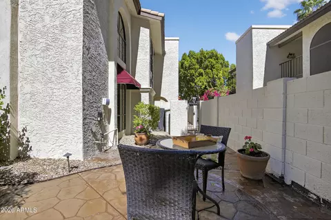 Exterior - 5019 E Siesta Dr #1, Phoenix, AZ 85044 photo 5 of 11