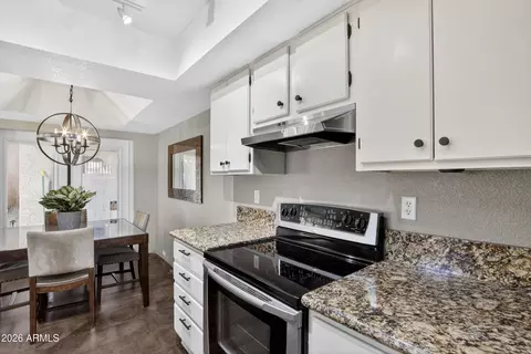 Kitchen - 5019 E Siesta Dr #1, Phoenix, AZ 85044 photo 5 of 6