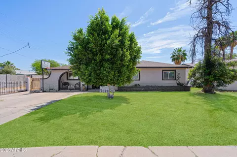 1923 N 44th Pl, Phoenix, AZ 85008