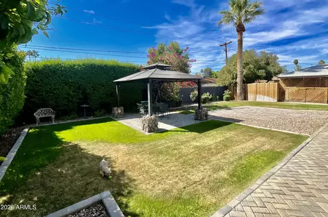 Exterior - 1601 W Lamar Rd, Phoenix, AZ 85015 photo 8 of 9