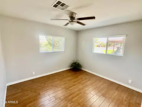 Bedroom - 1601 W Lamar Rd, Phoenix, AZ 85015 photo 2 of 4