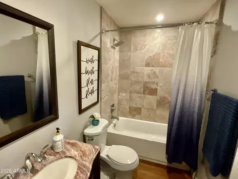 Bath - 1601 W Lamar Rd, Phoenix, AZ 85015 photo 1 of 2