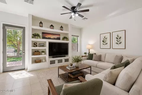 Living - 6202 E Mckellips Rd #11, Mesa, AZ 85215 photo 2 of 3