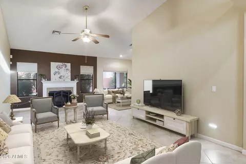 13401 S 37th Pl, Phoenix, AZ 85044 photo 2