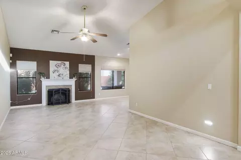 13401 S 37th Pl, Phoenix, AZ 85044 photo 4