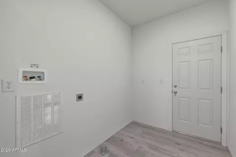1496 E Whirlpool Dr, Paulden, AZ 86334 photo 13