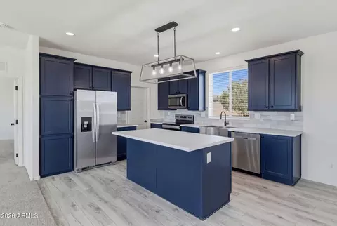 1496 E Whirlpool Dr, Paulden, AZ 86334 photo 4
