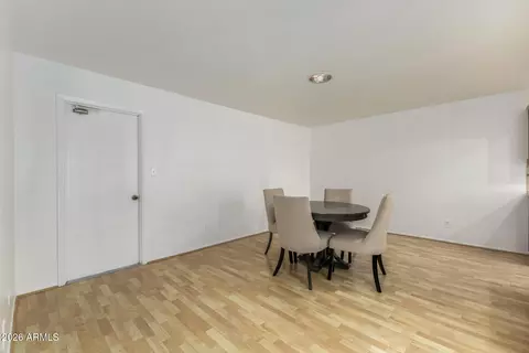 Dining - 4901 E Magic Stone Dr, Phoenix, AZ 85044 photo 2 of 3