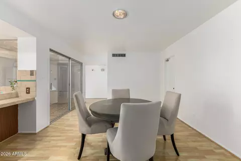 Dining - 4901 E Magic Stone Dr, Phoenix, AZ 85044 photo 3 of 3