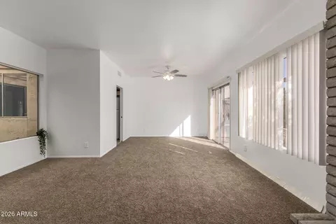 Living - 4901 E Magic Stone Dr, Phoenix, AZ 85044 photo 2 of 5