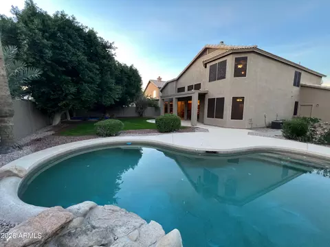 473 W Desert Ave, Gilbert, AZ 85233