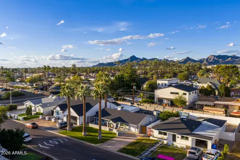 View/Area - 4414 E Montecito Ave, Phoenix, AZ 85018 photo 3 of 4