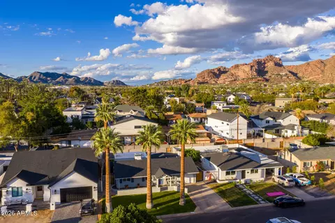View/Area - 4414 E Montecito Ave, Phoenix, AZ 85018 photo 2 of 4