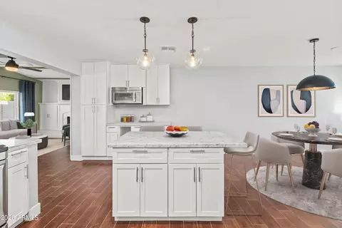 Kitchen - 4414 E Montecito Ave, Phoenix, AZ 85018 photo 2 of 2