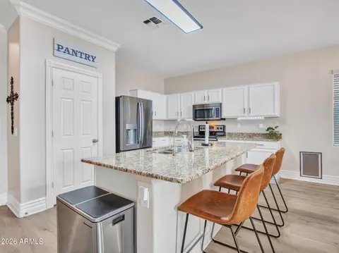 Kitchen - 3700 E Vallejo Dr, Gilbert, AZ 85298 photo 3 of 7