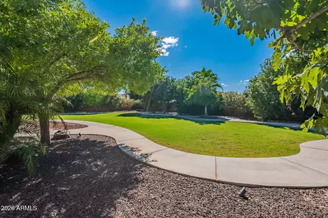Exterior - 7108 S Twilight Ct, Gilbert, AZ 85298 photo 13 of 18
