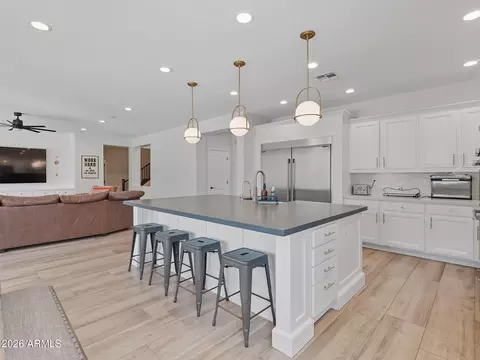Kitchen - 7108 S Twilight Ct, Gilbert, AZ 85298 photo 5 of 9