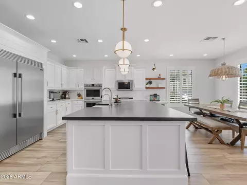 Kitchen - 7108 S Twilight Ct, Gilbert, AZ 85298 photo 6 of 9
