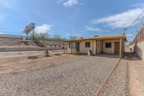 Exterior - 2018 S 3rd Dr, Phoenix, AZ 85003 photo 1 of 4