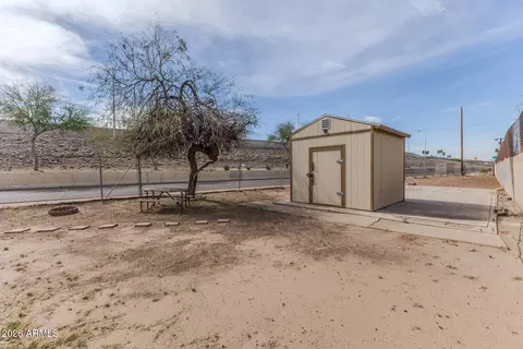 Exterior - 2018 S 3rd Dr, Phoenix, AZ 85003 photo 4 of 4