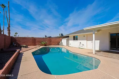 1051 W Dixon St, Mesa, AZ 85201 photo 2