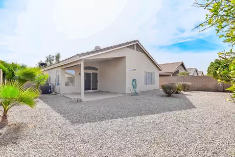 Exterior - 3126 E Desert Ln, Gilbert, AZ 85234 photo 2 of 8