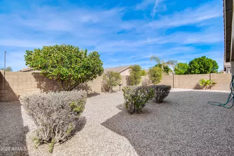 Exterior - 3126 E Desert Ln, Gilbert, AZ 85234 photo 5 of 8