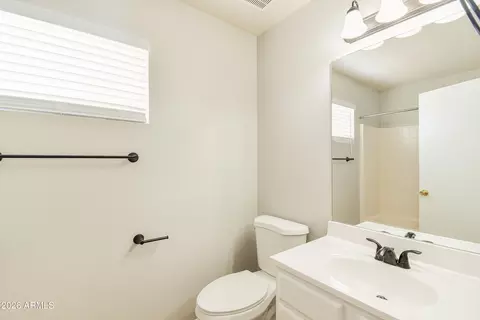 Bath - 3126 E Desert Ln, Gilbert, AZ 85234 photo 2 of 2