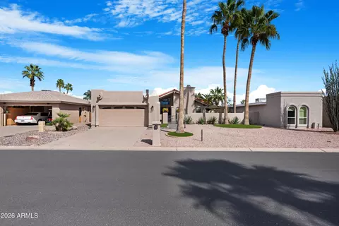 25821 S Hollygreen Dr, Sun Lakes, AZ 85248