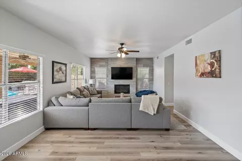 1335 E Horseshoe Ave, Gilbert, AZ 85296 photo 28